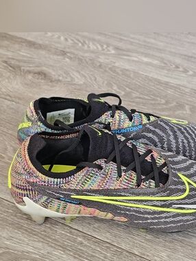 Nike Phantom GX Elite Fusion FG Soccer Cleats M/F Size 7.5